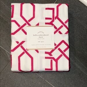 Pottery Barn Hollis Embroidered Duvet